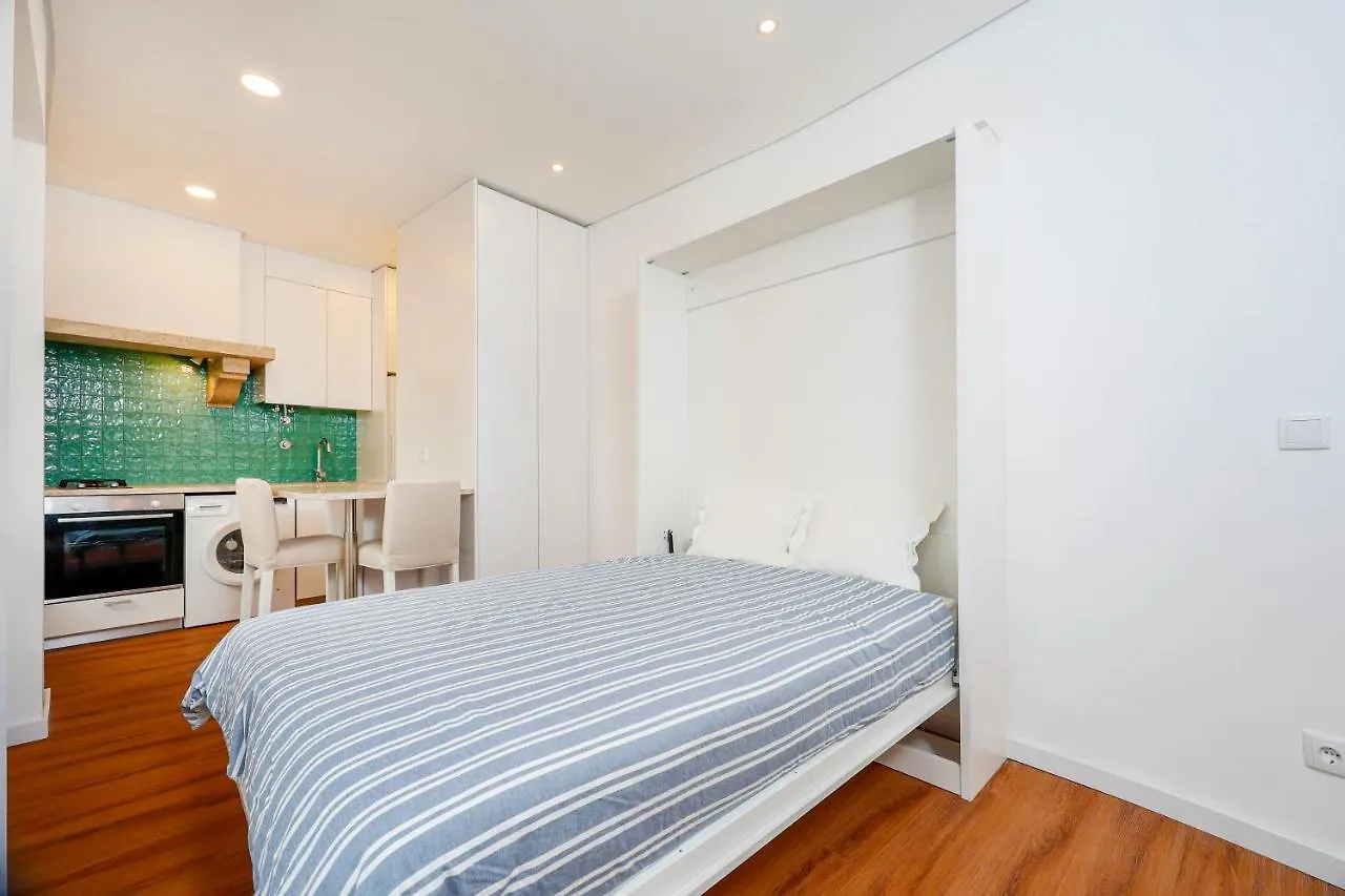 7Ti7 Telhal Apartment With A Lovely Backyard Lisbona