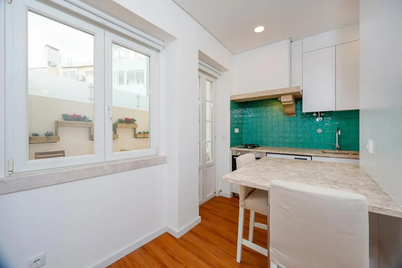 7Ti7 Telhal Apartment With A Lovely Backyard Lisbona