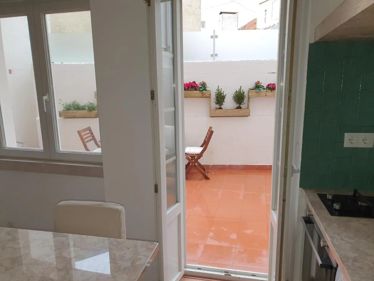 7Ti7 Telhal Apartment With A Lovely Backyard Lisbona 0*,