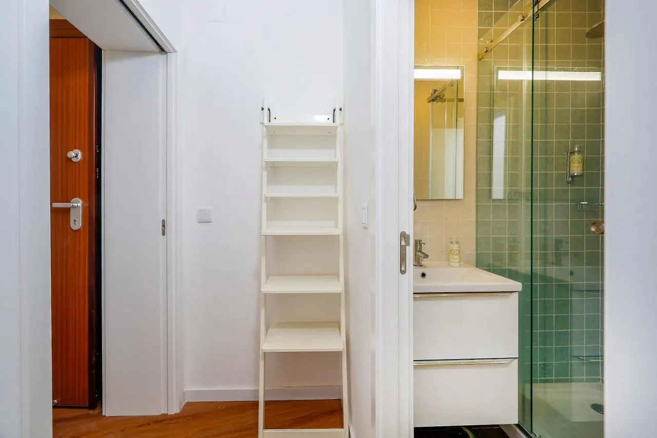 7Ti7 Telhal Apartment With A Lovely Backyard Lisbon
