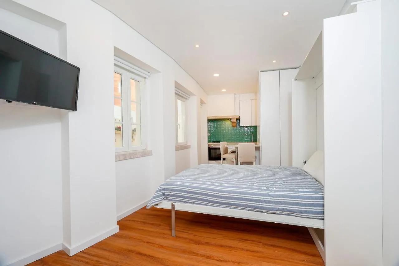 7Ti7 Telhal Apartment With A Lovely Backyard Lisbon