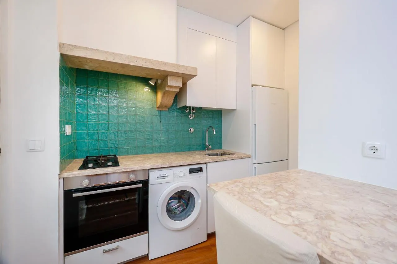 7Ti7 Telhal Apartment With A Lovely Backyard Lisbon